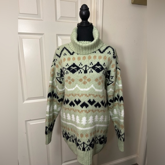 Anthropologie Sweaters - Anthropologie Oversized Turtleneck Sweater